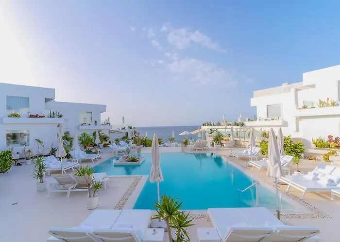 Lani\'S Suites De Luxe - Adults Only